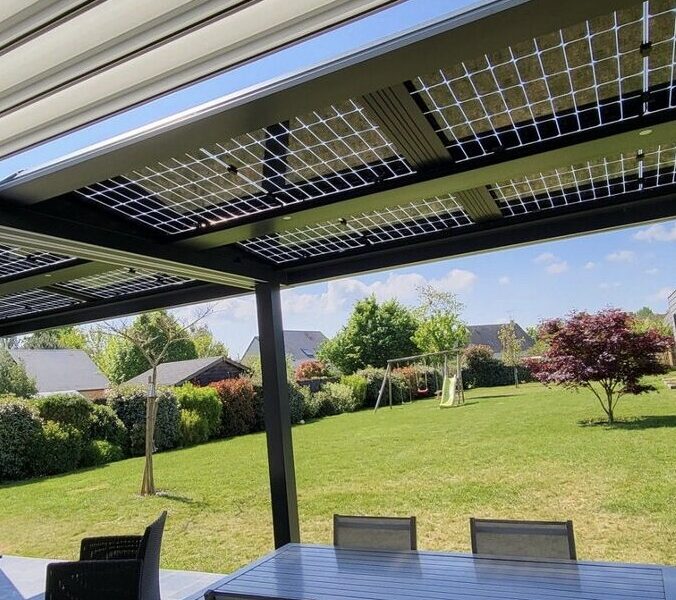 Maison pergola solaire photovoltaïque panneaux solaire