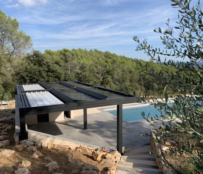 Maison pergola solaire photovoltaïque panneaux solaire