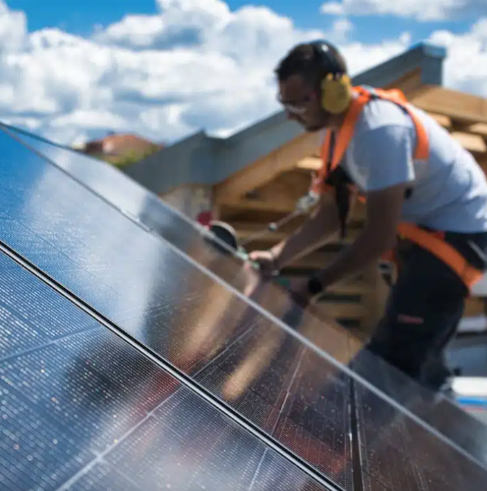 Comment fonctionne un panneau solaire hybride ?